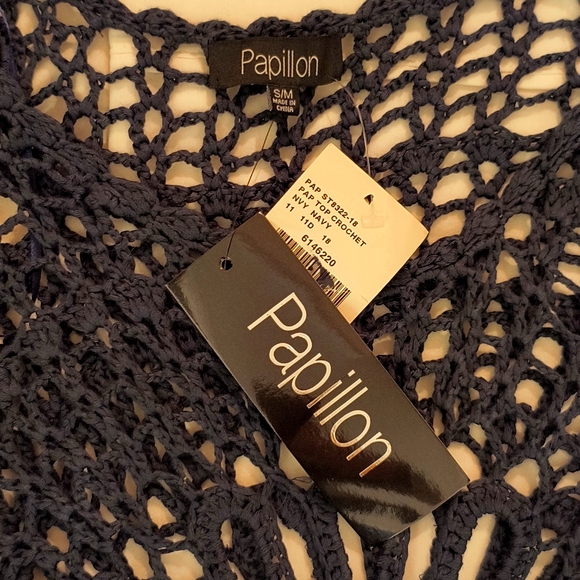 NWT PAPILLON navy macrame asymmetrical pullover top with bell sleeves - Picture 4 of 8